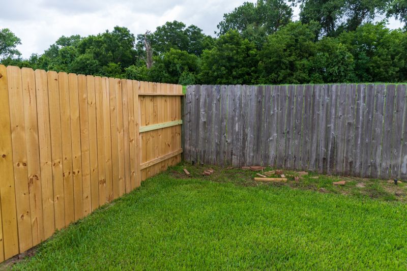 Wood Fence Construction in Pearland, TX